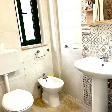 Semesterbostad Casa Roccella *