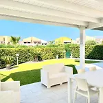 Casa Roccella Tatil Evi